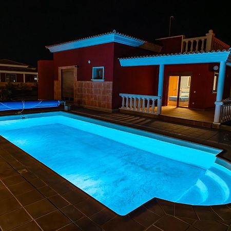 Villa Oceana - Cliffside Retreat Costa De Antigua Bagian luar foto