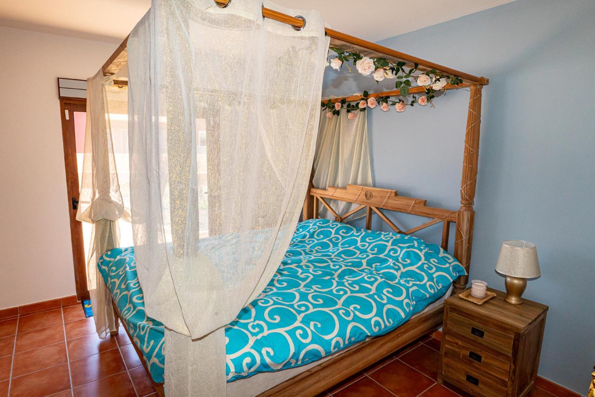 Villa Oceana - Cliffside Retreat Costa De Antigua Bagian luar foto